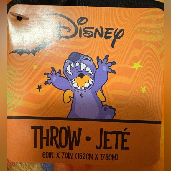 Disney Stitch Halloween Throw - Picture 2 of 4
